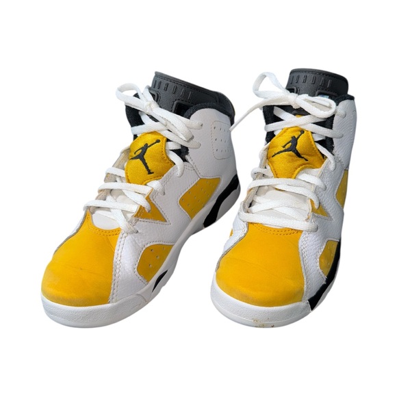 Jordan 6 Retro Yellow Ochre kids size 1 - Picture 1 of 12